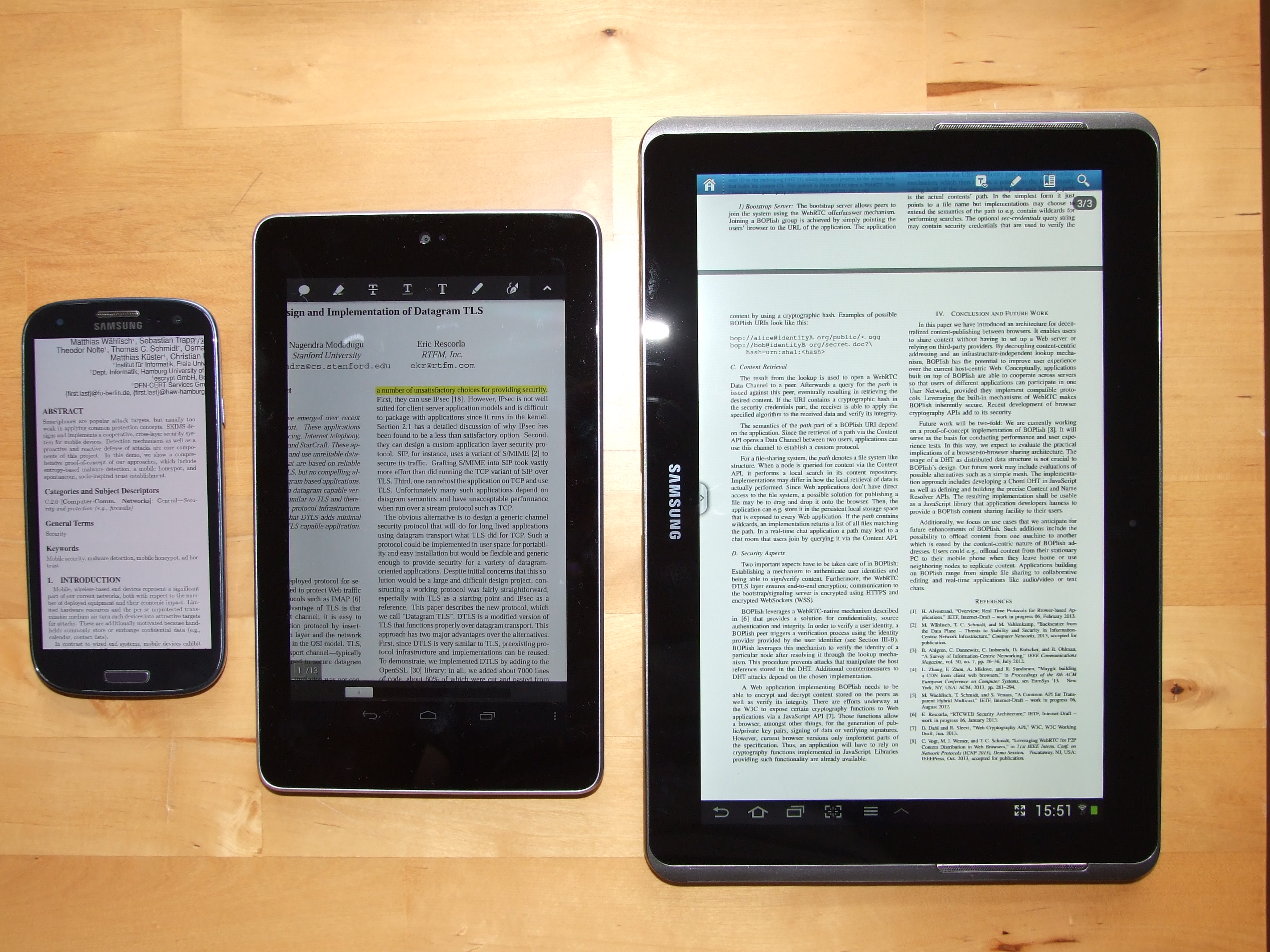 Photo of a smartphone, a 7&rsquo;&rsquo; and a 10&rsquo;&rsquo; tablet